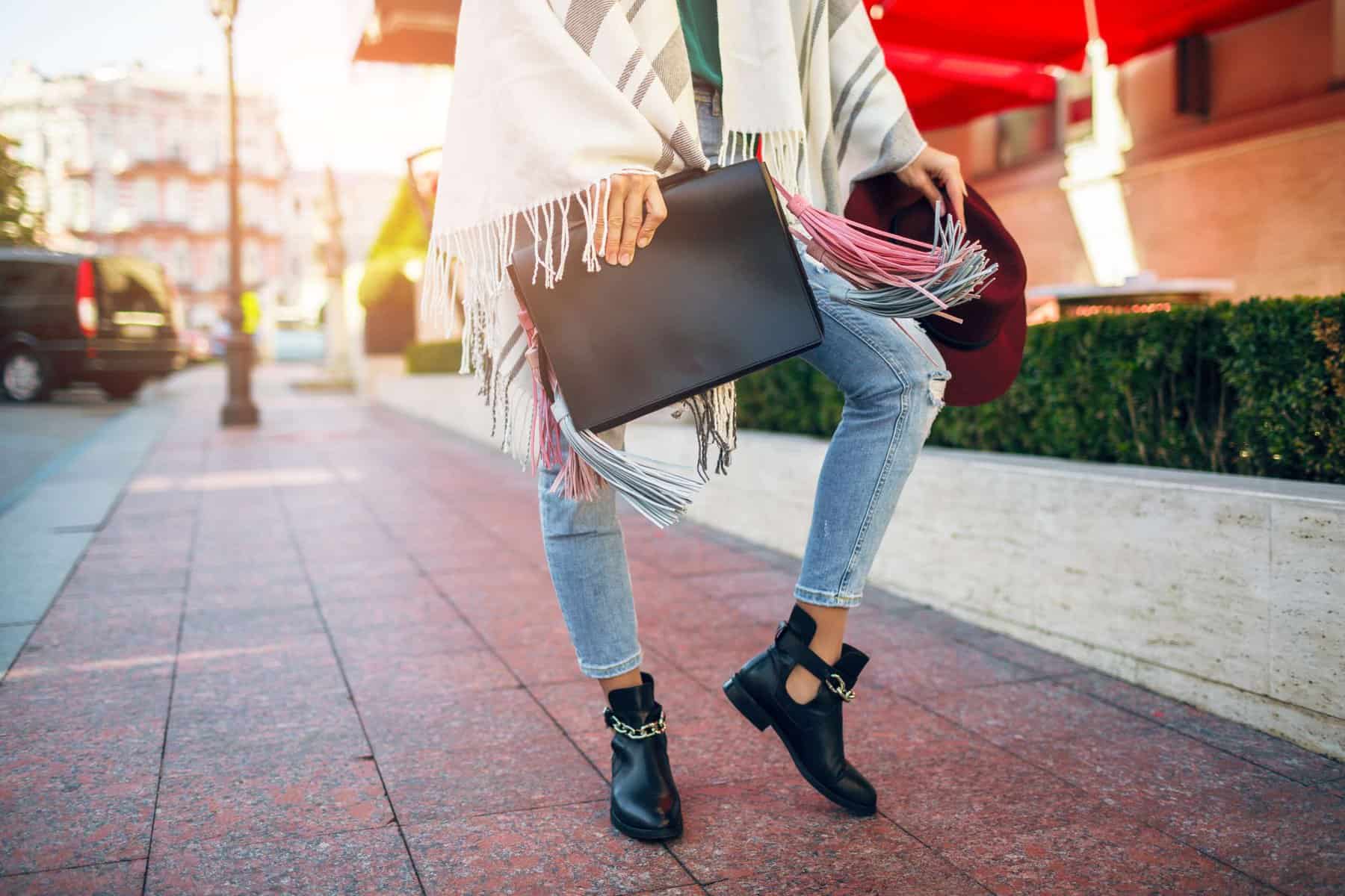 Can You Match Boots With Mom Jeans Styles For Chic Fashionista