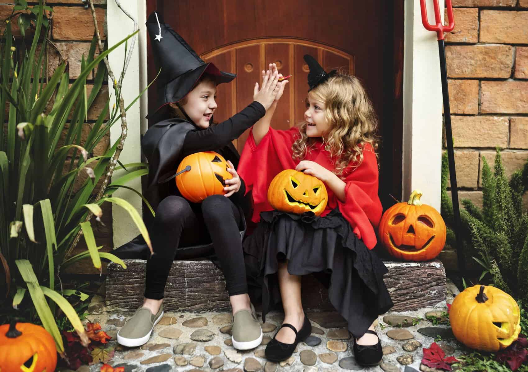 Chic Costume Ideas What is the most common High-fashion Halloween costume for girls