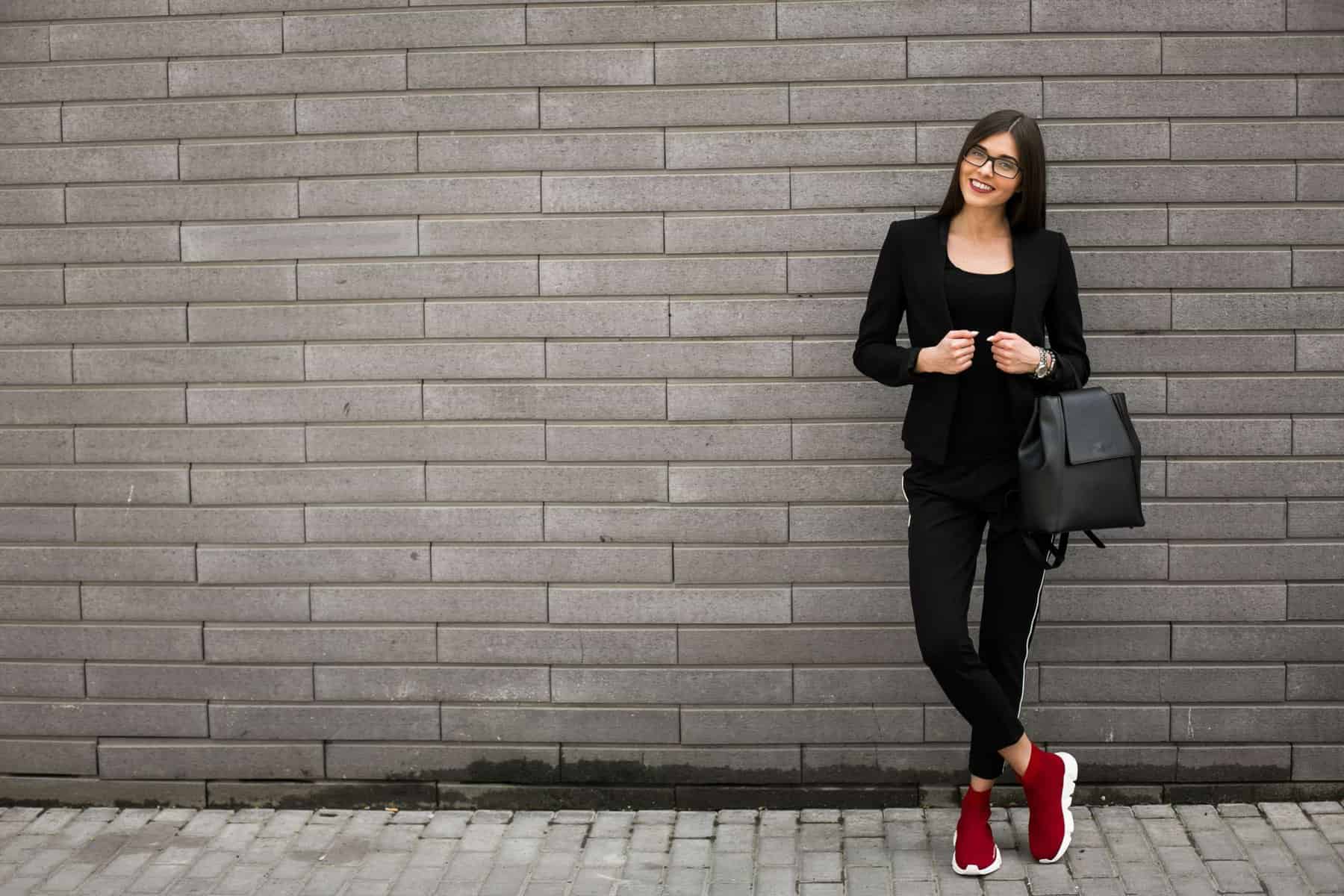 What Color Shoes To Wear With Black Pants And Be Fashionable?